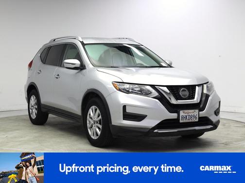 White 2018 Nissan Rogue SV
