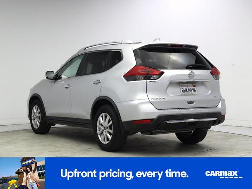 White 2018 Nissan Rogue SV