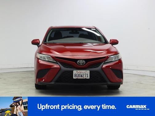 Red 2019 Toyota Camry SE