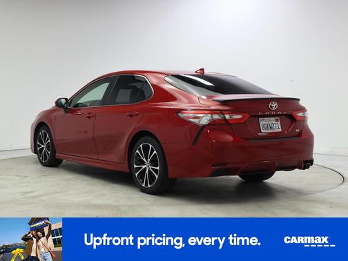 Red 2019 Toyota Camry SE