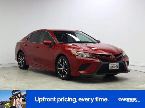 Red 2019 Toyota Camry SE