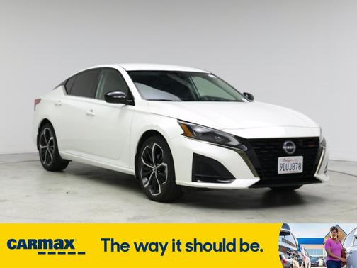 2023 Nissan Altima SR