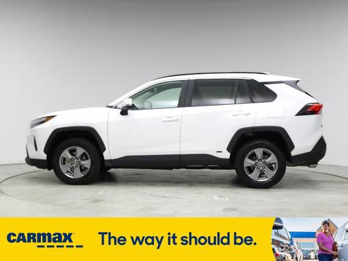 2022 Toyota RAV4 Hybrid XLE