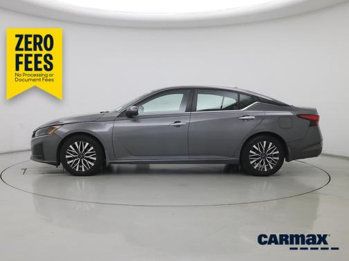 Gray 2023 Nissan Altima SV
