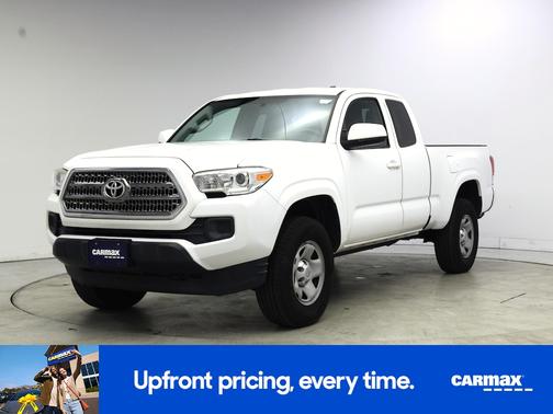 2017 Toyota Tacoma SR