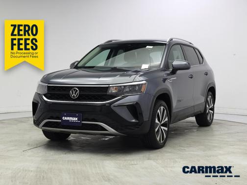 Gray 2024 Volkswagen Taos SE
