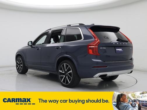 2019 Volvo XC90 T5 Momentum