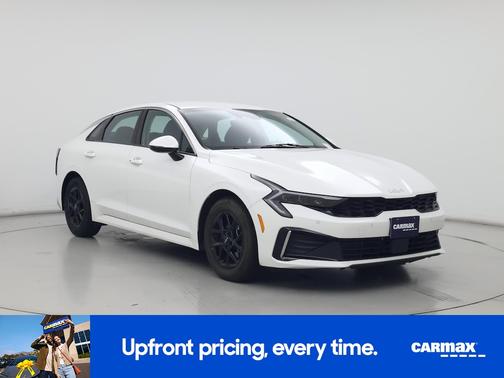 White 2025 Kia K5 LXS