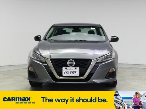 2022 Nissan Altima SR