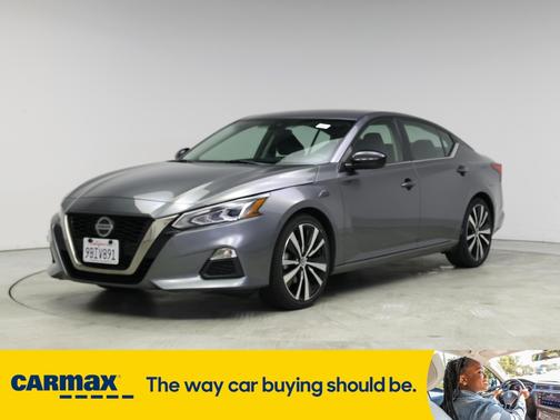 2022 Nissan Altima SR