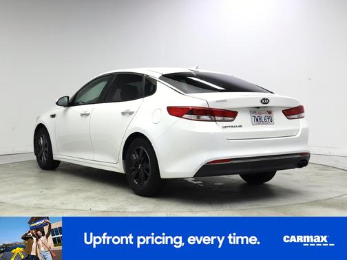 White 2016 Kia Optima LX