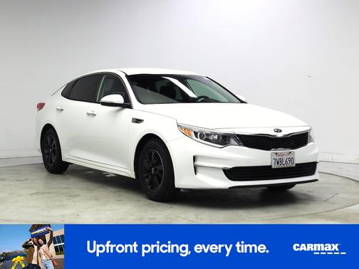 White 2016 Kia Optima LX