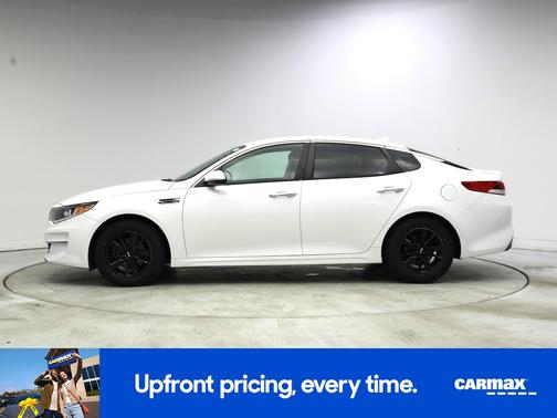 White 2016 Kia Optima LX