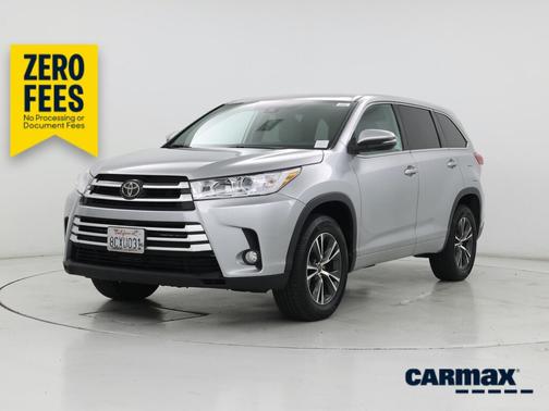 Gray 2018 Toyota Highlander LE Plus