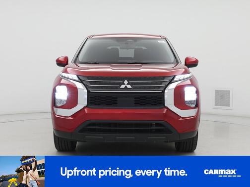 Red 2022 Mitsubishi Outlander ES
