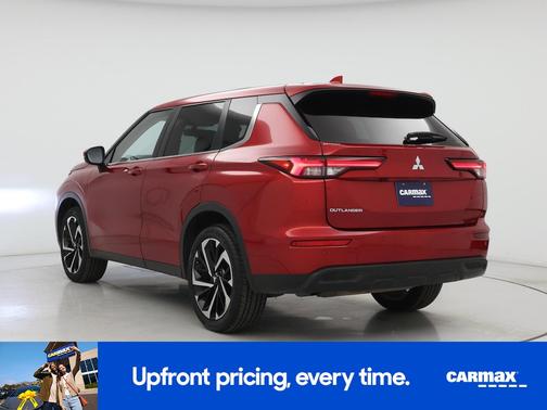 Red 2022 Mitsubishi Outlander ES