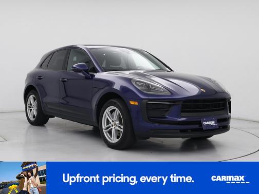 2022 Porsche Macan Base (PDK)