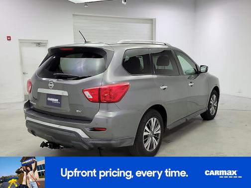 2018 Nissan Pathfinder SV