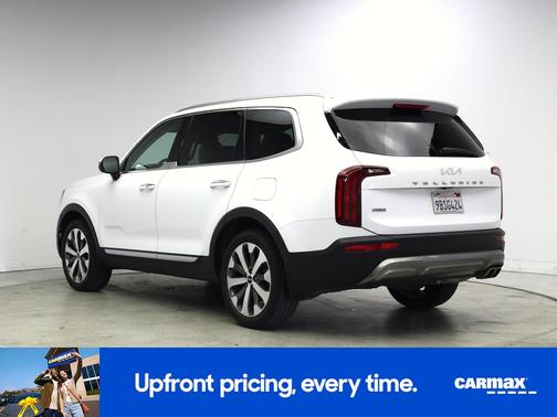 White 2022 Kia Telluride S