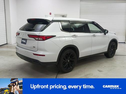 2023 Mitsubishi Outlander SE Black Edition