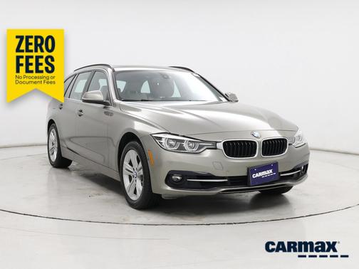 Gold 2017 BMW 330 XI