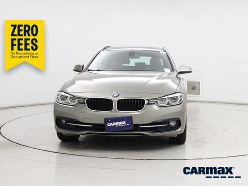 Gold 2017 BMW 330 XI