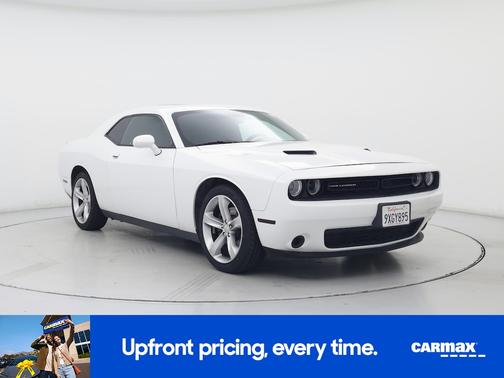 White 2016 Dodge Challenger SXT