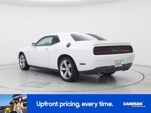 White 2016 Dodge Challenger SXT