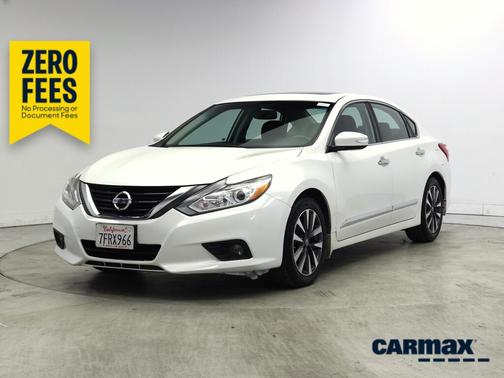 Pearl 2016 Nissan Altima SV