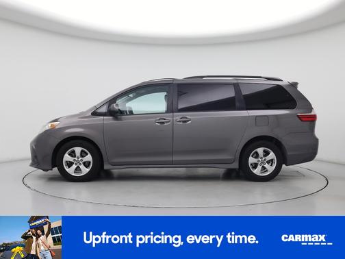 2018 Toyota Sienna LE