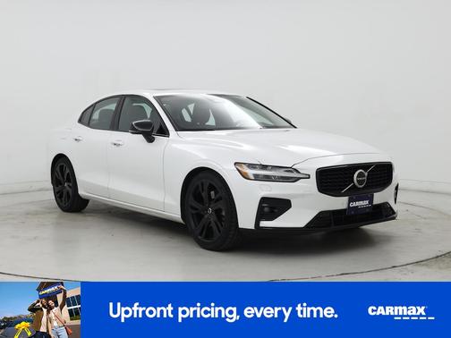 White 2024 Volvo S60 B5 Core Dark Theme