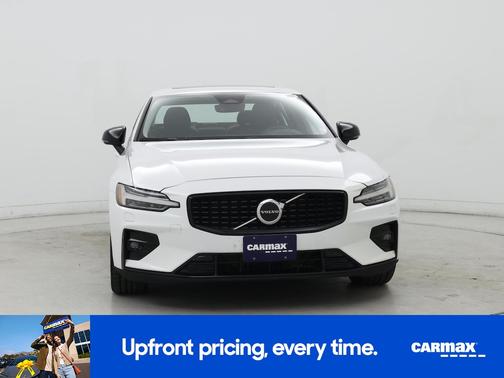 White 2024 Volvo S60 B5 Core Dark Theme