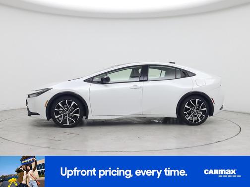 White 2025 Toyota Prius Plug-In Hybrid XSE