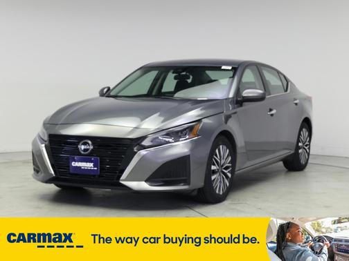 2023 Nissan Altima SV