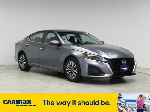 2023 Nissan Altima SV