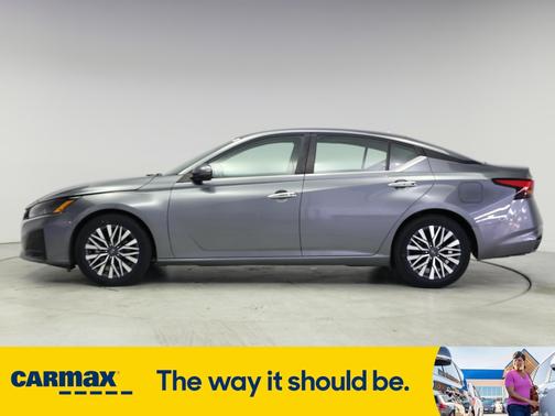 2023 Nissan Altima SV
