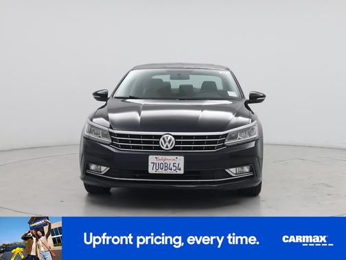 2016 Volkswagen Passat SE