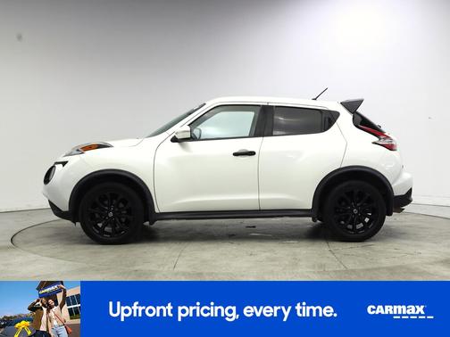 White 2017 Nissan Juke S