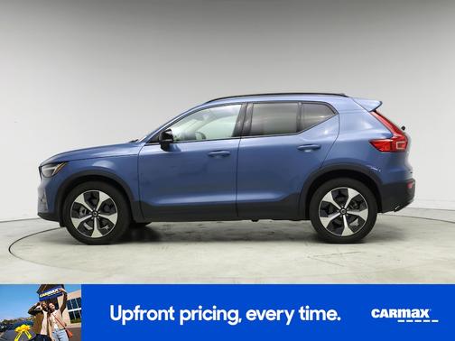2024 Volvo XC40 B5 Core Bright Theme