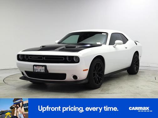 White 2020 Dodge Challenger SXT