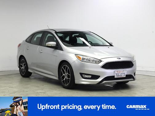 Silver 2015 Ford Focus SE