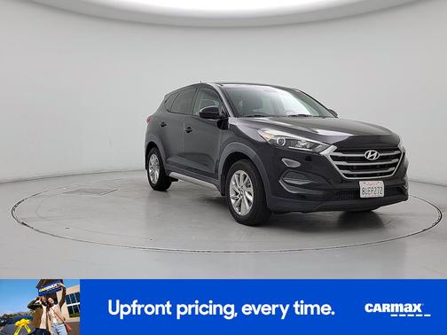 Black 2017 Hyundai TUCSON SE
