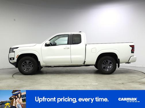 White 2025 Nissan Frontier SV