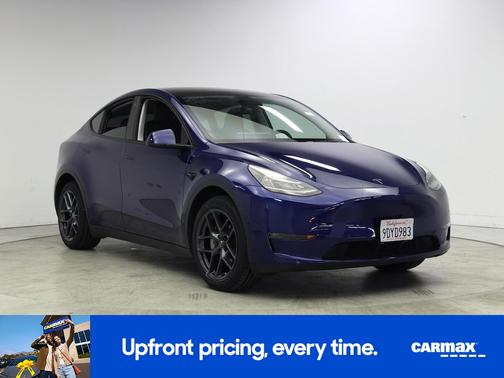 Blue 2022 Tesla Model Y Long Range