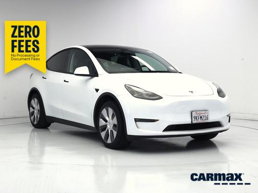 White 2023 Tesla Model Y