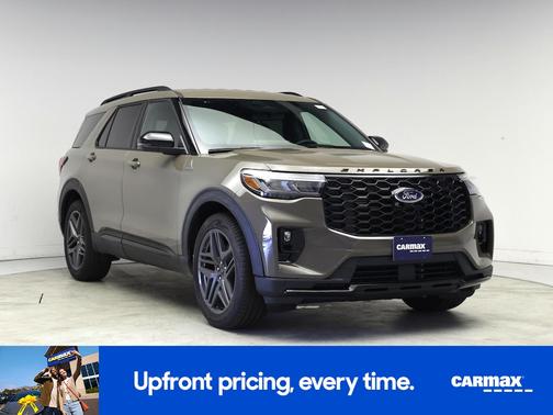 Gray 2026 Ford Explorer ST-Line