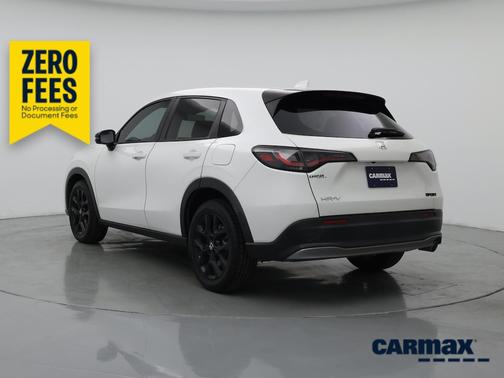 White 2023 Honda HR-V Sport