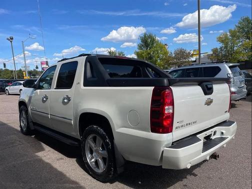 2011 Chevrolet Avalanche 1500 LTZ