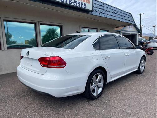 2012 Volkswagen Passat Base