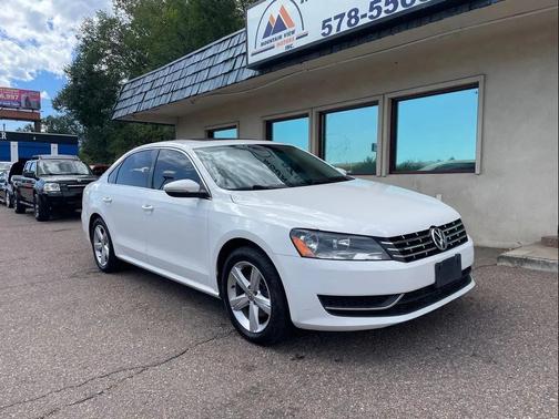 2012 Volkswagen Passat Base
